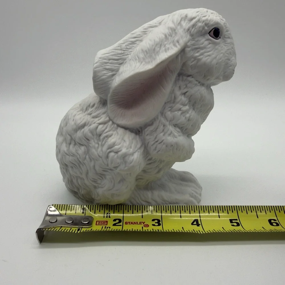 Dept 56‎ Bisque Bunny Figurine Vintage White Textured Rabbit Easter Decor 5.5